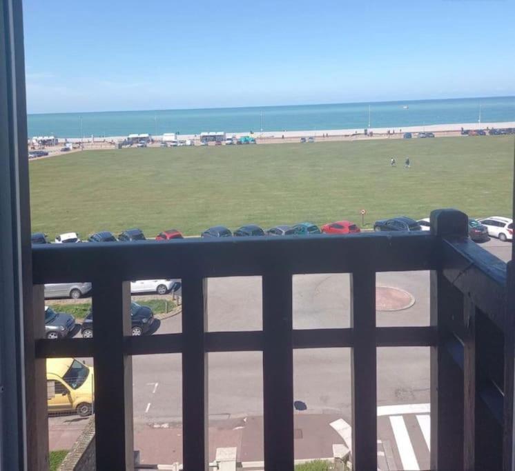 Bel Appartement Vue Mer Centre-Ville, Face Plage Dieppe Exterior photo